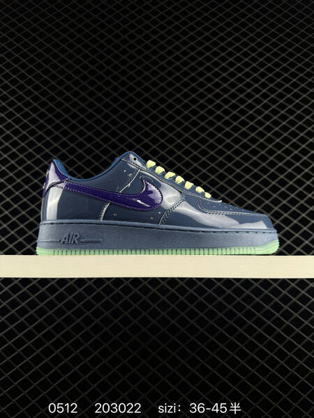 NIKE AIR FORCE 1 07 LV8 IO4489 lifestyle