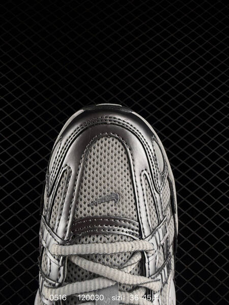 Nike P-6000 metallic silver grey white black EU 36-45 running
