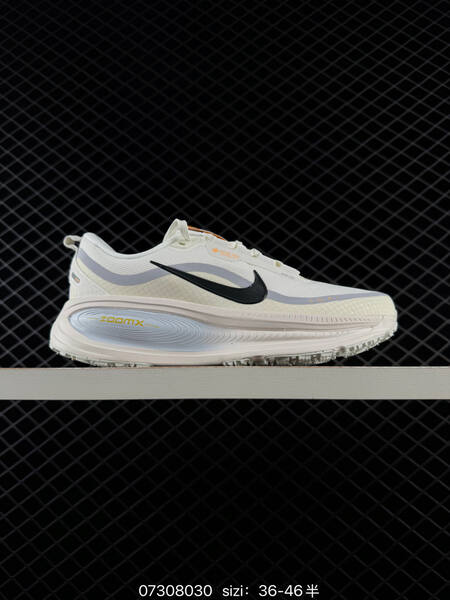 Nike Vomero 18 GTX white grey black orange EU 36-46 running