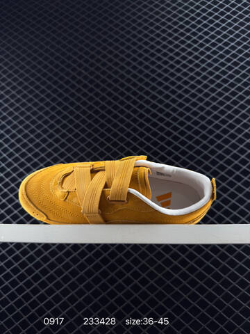 Other DT Adidas FOS URBAN REVERIE Lifestyle (BS-77756)