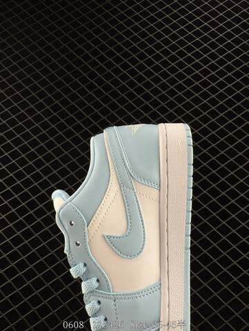 Jordan Air Jordan 1 Low White Light Blue EU 36-45 Skate Shoe - Unisex (BS-81242)