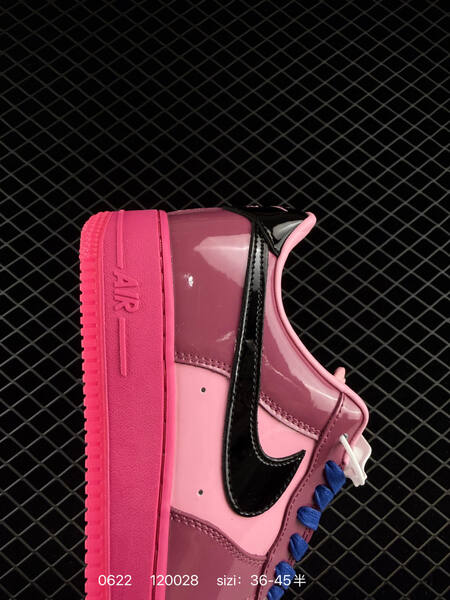 NIKE AIR FORCE 1 07 LV8 IO4489 Size 36 3 lifestyle