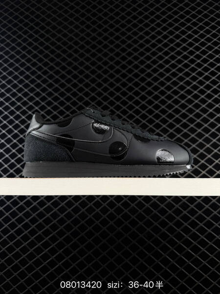 Nike Classic Cortez Nylon black white EU 36-40 lifestyle