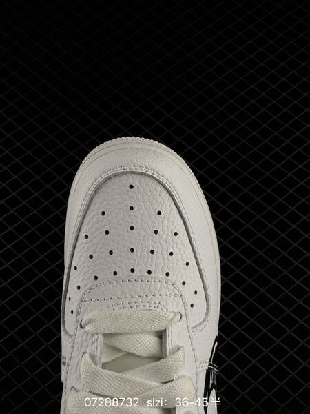 Nike Air Force 1 07 CW7581-101 white black EU 36-45 lifestyle