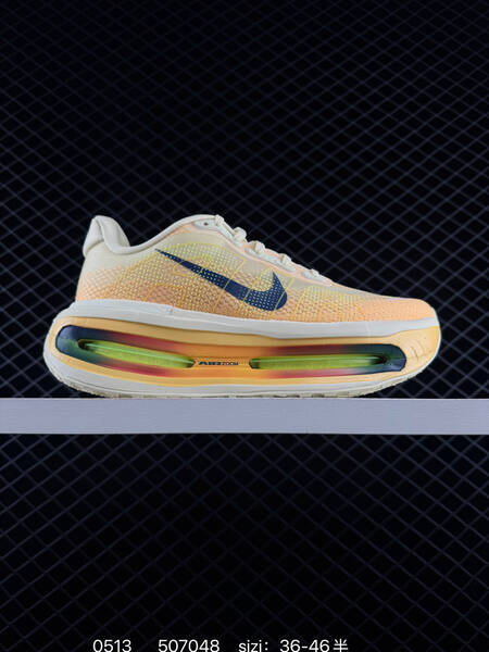 Nike VOMERO PREMIUM ReactX Air Zoom lifestyle