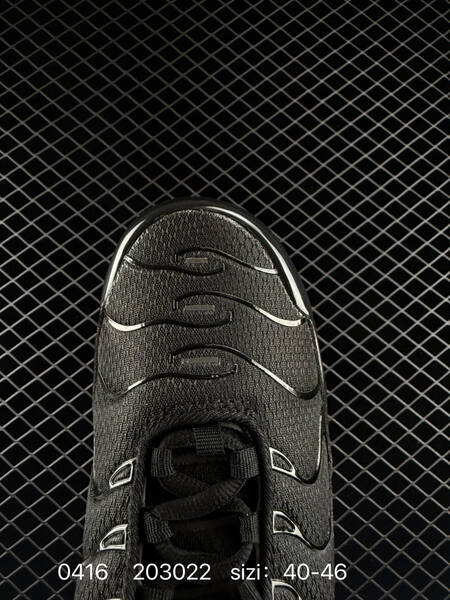 Nike Air Max Plus TN Black with neon green accents EU 40-46 running lifestyle