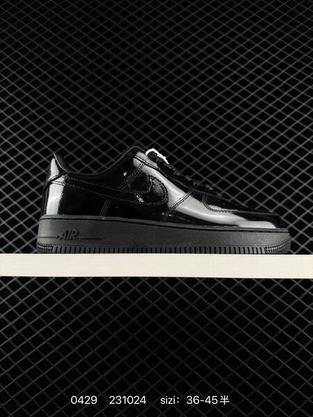Nike Air Force 1 07 white black EU 36-45 lifestyle