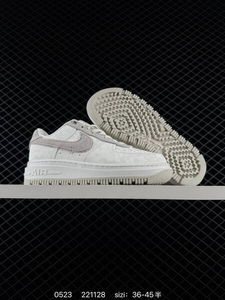 Nike Air Force 1 Low Luxe 1982 lifestyle