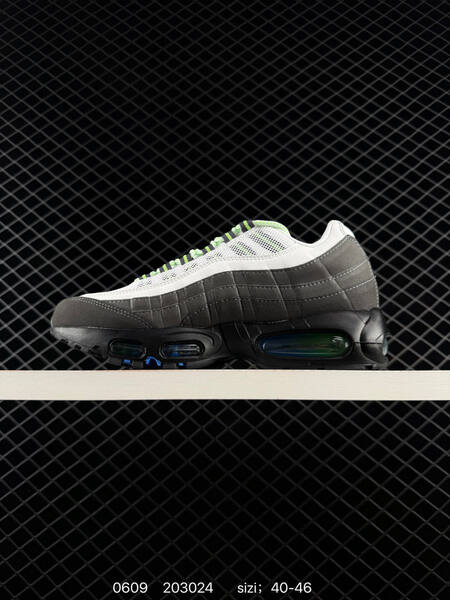 NIKE AIR MAX 95 TT IR1473 Size 40 41 42 lifestyle