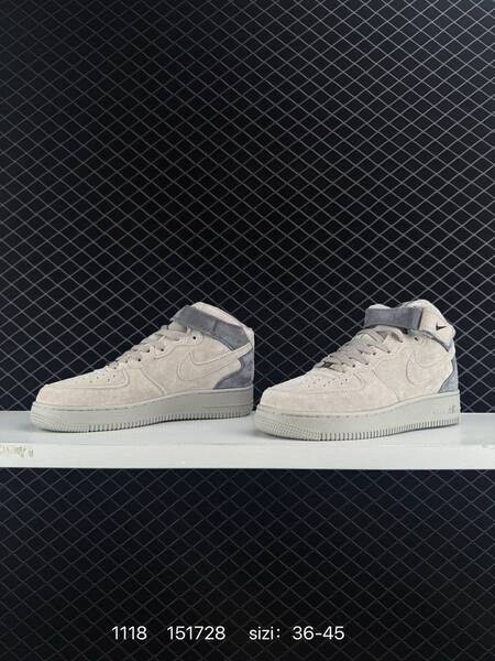 Nike Air Force 1 07 Low light grey off-white with dark grey accents EU 36-45 lifestyle