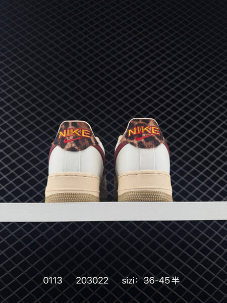 Nike Air Force 1 07 Low white beige burgundy EU 36-45 lifestyle