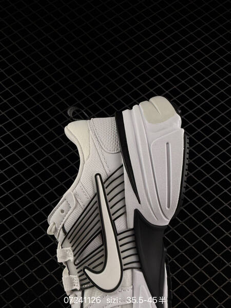 Nike V2K Runtekk white black EU 35 5-45 running