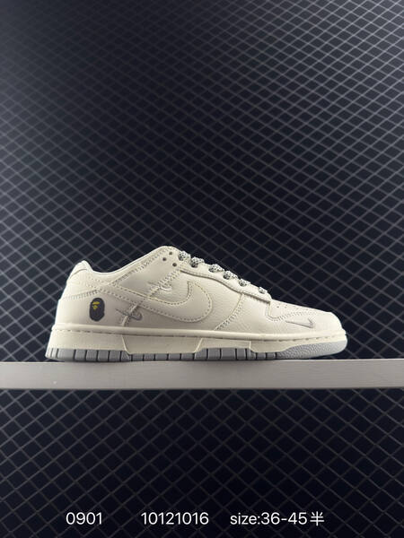 Nike SB Dunk Low cream white with grey accents EU 36-45 skate lifestyle