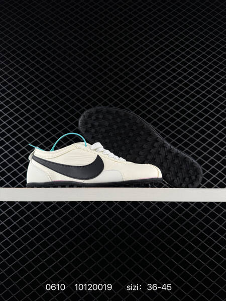 Nike Air Daybreak 1979 off white black white EU 36-45 lifestyle