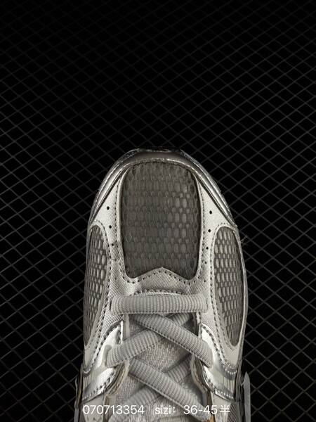 Nike V5 RNR silver grey black EU 36-45 running