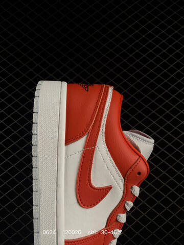 Nike AIR JORDAN 1 LOW SE Lifestyle (BS-70615)