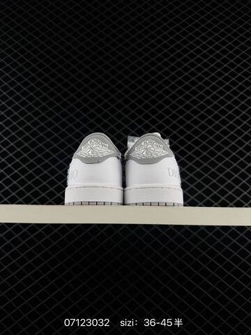 Fragment x Travis Scott x Air Jordan 1 Low Lifestyle (BS-78989)