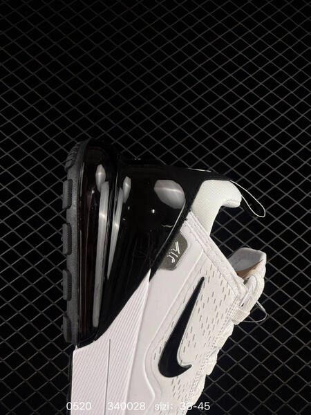 Nike Air Max 270 Flyknit lifestyle