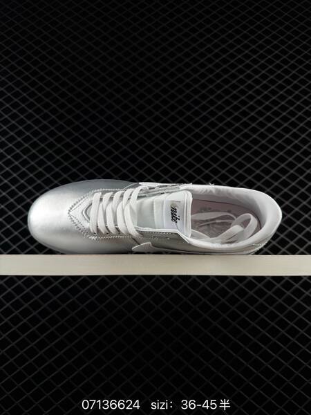 Nike ASTRO GRABBER metallic silver white grey EU 36-45 lifestyle