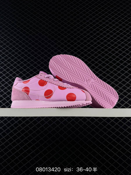 Nike Classic Cortez Nylon black white EU 36-40 lifestyle