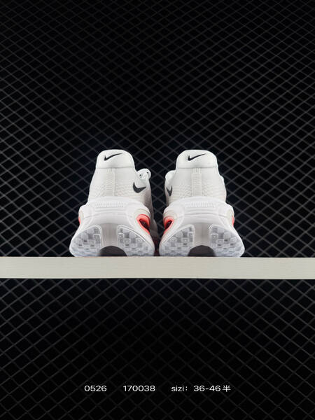 Nike VOMERO PREMIUM ReactX Air Zoom lifestyle