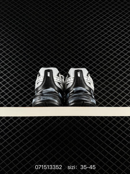 Nike Initiator white black silver 35-45 running