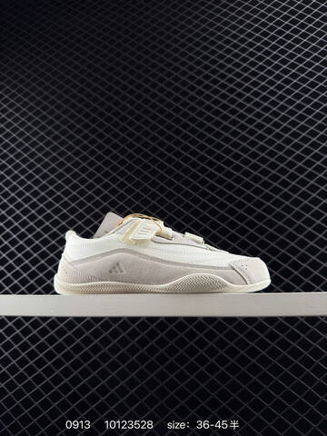 Other DT Adidas FOS URBAN REVERIE Lifestyle (BS-77781)