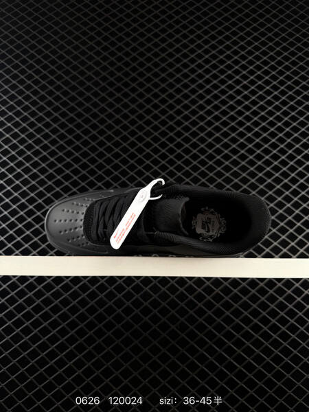 Nike Air Force 1 07 Posite Fl Max triple black EU 36-45 sneaker