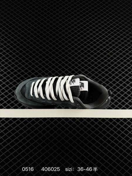 Nike Vaporwaffle Sacai black dark grey white EU 36-46 lifestyle