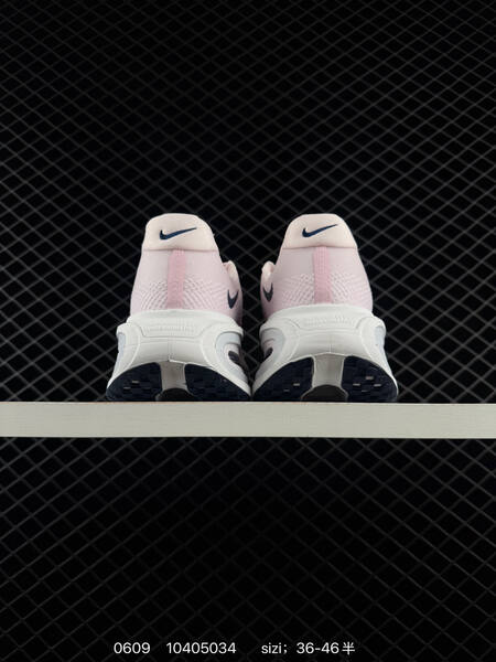 Nike VOMERO PREMIUM ReactX Air Zoom lifestyle