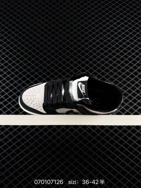 Nike SB Dunk Low Pink Flowers IV4726 black light grey white EU 36-42 skate
