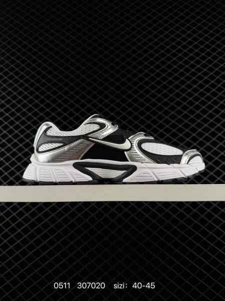 Nike V5 RNR white black silver EU 40-45 running