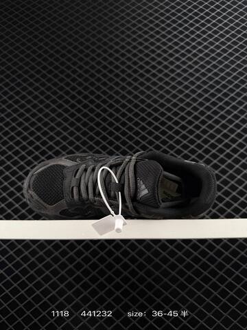 Bad Bunny Adidas Originals Response CL 1 Lifestyle (BS-77270)