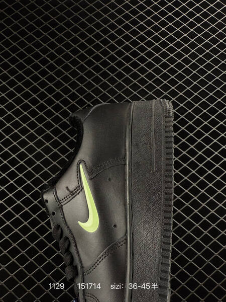 Nike Air Force 1 07 Black Volt EU 36-45 5 lifestyle