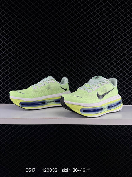 Nike VOMERO PREMIUM ReactX Air Zoom lifestyle