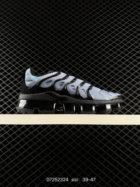 Nike Air VaporMax Plus multi color options including black blue white grey EU 36-47 running