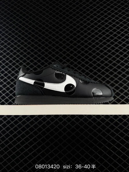 Nike Classic Cortez Nylon black white EU 36-40 lifestyle
