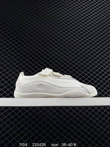 Other Adidas URBAN REVERIEFOS JQ9390 223426 130 Lifestyle (BS-77415)