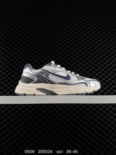 Nike ZOOM VOMERO 20 lifestyle