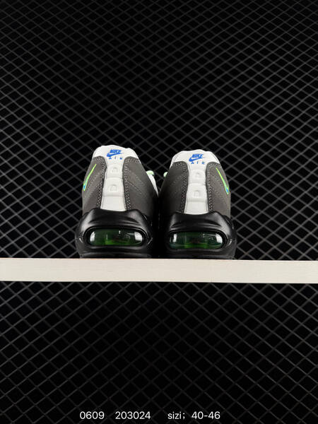 NIKE AIR MAX 95 TT IR1473 Size 40 41 42 lifestyle