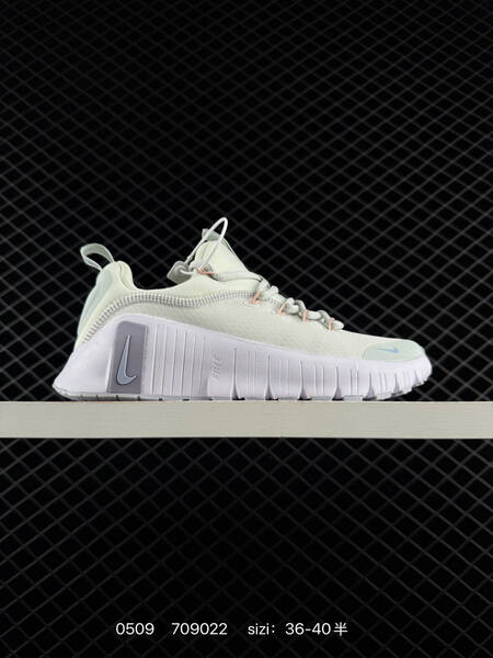 Nike Free Metcon 7 FJ7127 001 709022 110 lifestyle