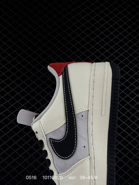 NIKE AIR FORCE 1 07 LV8 XD0028-01 lifestyle