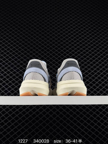 Other Adidas LIGHTBLAZE Sportswear Adidas LIGHTBLAZE Sportswear JQ9970 Lifestyle (BS-76880)