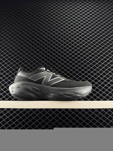 New Balance W1080 Light Mint White Black EU 36-45 Running Shoe - Unisex (BS-83415)