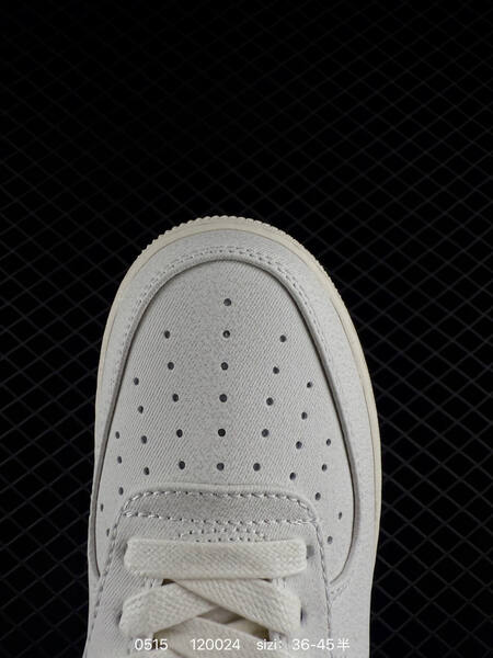 NIKE AIR FORCE 1 07LV IH7531 lifestyle