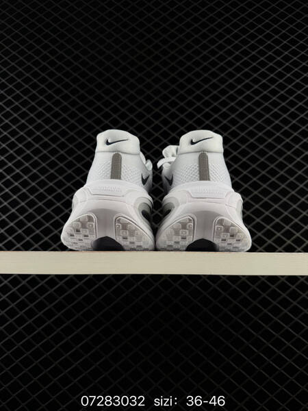 Nike Vomero Premium ReactX Air Zoom white grey black 36-46 running