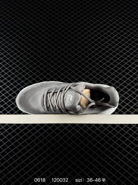 Nike Vomero Premium grey silver EU 36-46 running shoe