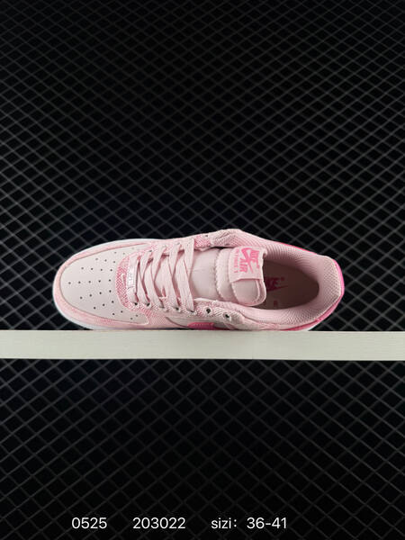 Nike Air Force 1 07 Low light pink hot pink white EU 36-41 lifestyle