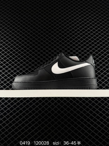 Nike Air Force 1 07 Black with white Swoosh EU 36-45 lifestyle
