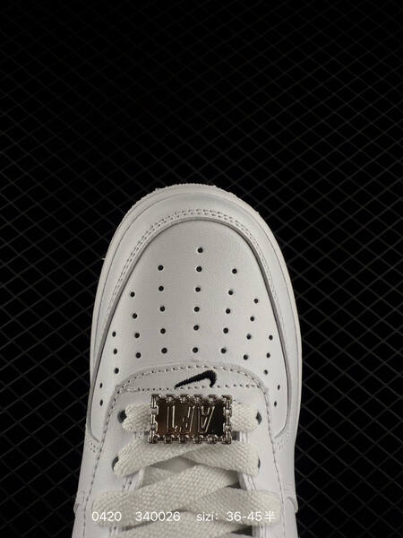 Nike Air Force 1 07 Low White Black EU 36-45 lifestyle